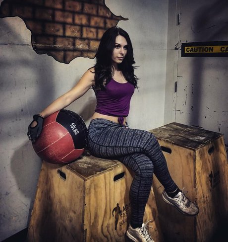 Cindy Brunet onlyfans explicit content