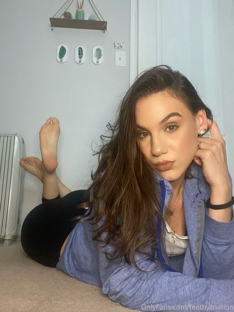 QueenZ sFeet_ onlyfans de