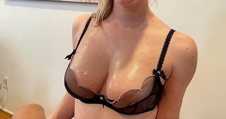 Busty Fairy nudes leaked onlyfans