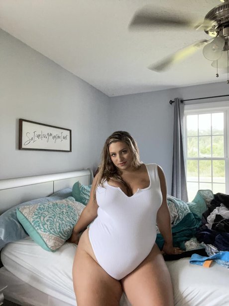 Sweet Becca onlyfans sex leaked