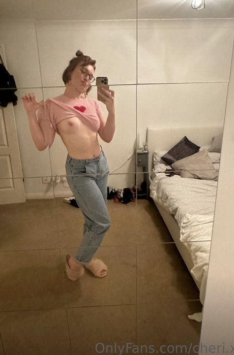 Cheri Xo_ onlyfans tits