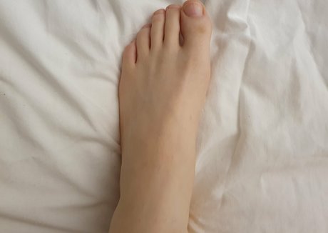 Helene Enmarchenoire onlyfans model photo