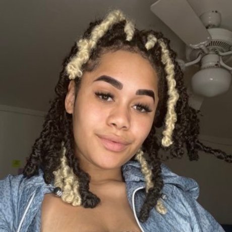 Cassie Blake pics onlyfans