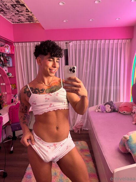 Emivelaaa only fans leaked porn