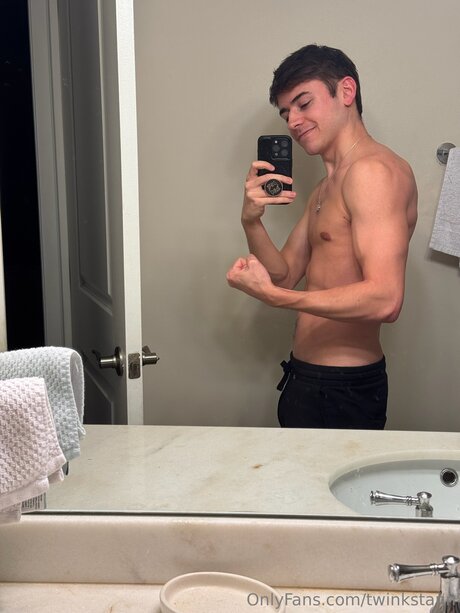 Twinkstann onlyfans sexy
