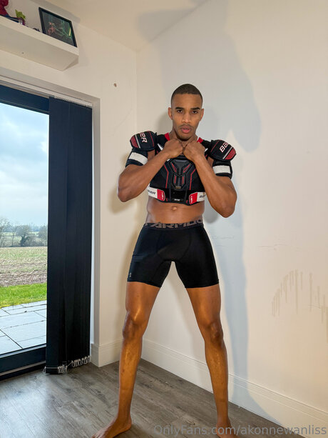 Akonnewanliss only fans nudes