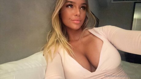 Zarayoung naked onlyfans leaks