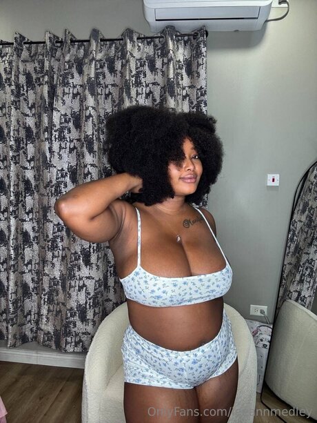 Leeannmedley onlyfans hot