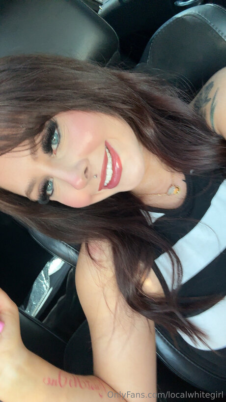 Localwhitegirl onlyfans model photo