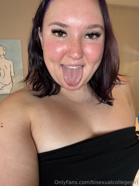 Bisexualcollegegirl onlyfans model images