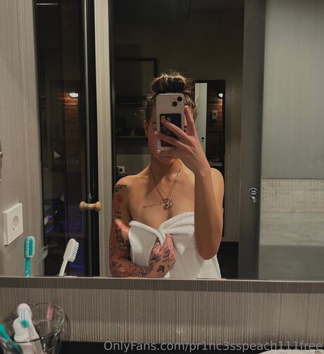 Pr1nc3sspeach111free leaked onlyfans sex