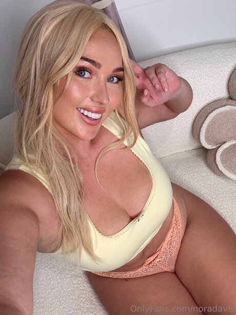 Noradavis onlyfans nsfw