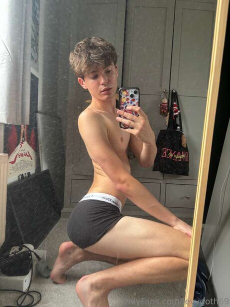 Levygoth69 nude onlyfans leaked