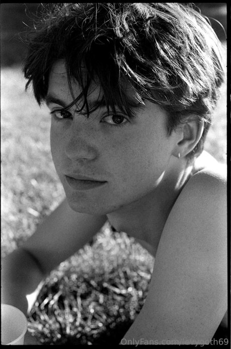 Levygoth69 onlyfans nudes