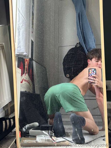 Levygoth69 only fans