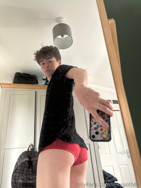 Levygoth69 onlyfans content type