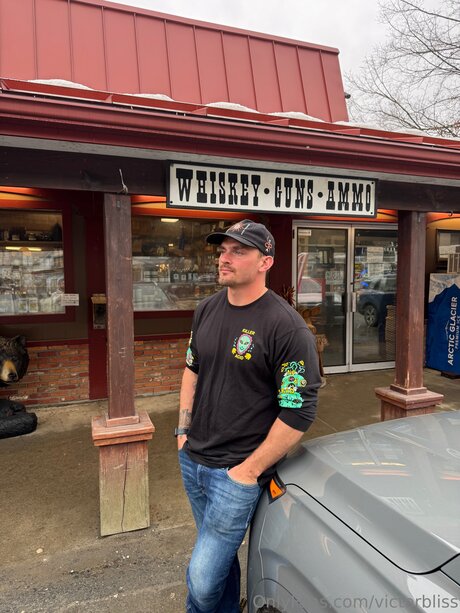 Victorbliss naked onlyfans pics