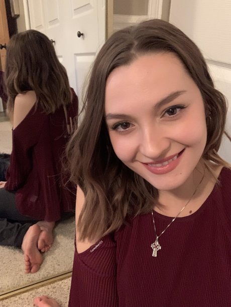 Carley Bee_ only fans pics