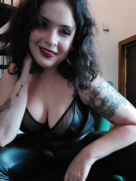 Alpha goddess aurora only fans naked