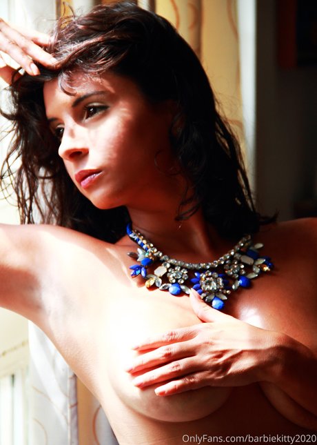 Barbara Savelli nude only fans leaks