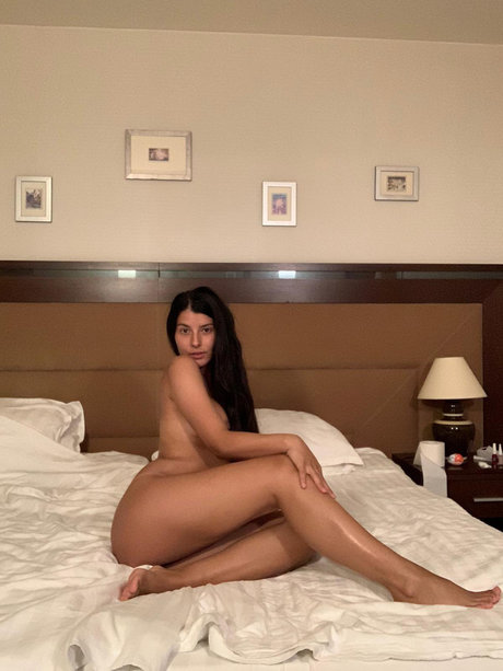 QueenZena leaked nudes onlyfans