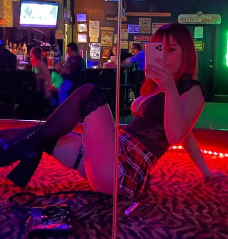 Gothicbratgf_ leak onlyfans nude