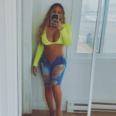 Mel Eeeelll onlyfans pic