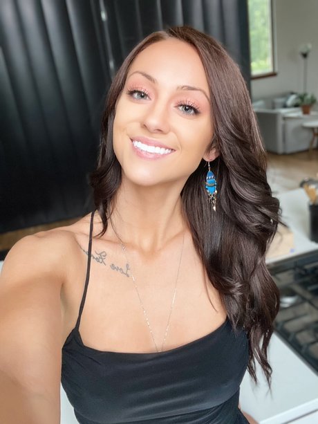 Montana Hallmark_ onlyfans leak fuck