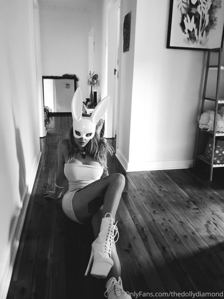 Goddess dollyd_ tits onlyfans