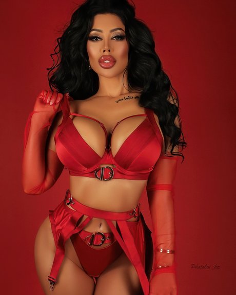 Lara Frost_ onlyfans free content