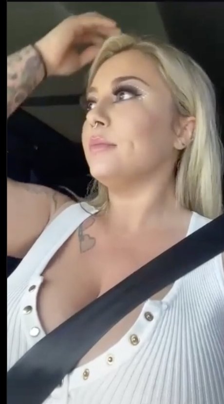 Brooke Dosha onlyfans star