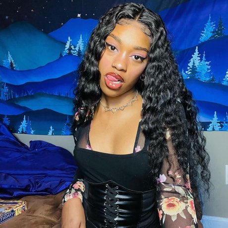 Little Me onlyfans sex tape