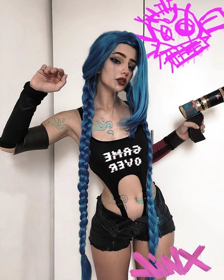 Kiki Sakura onlyfans striptease