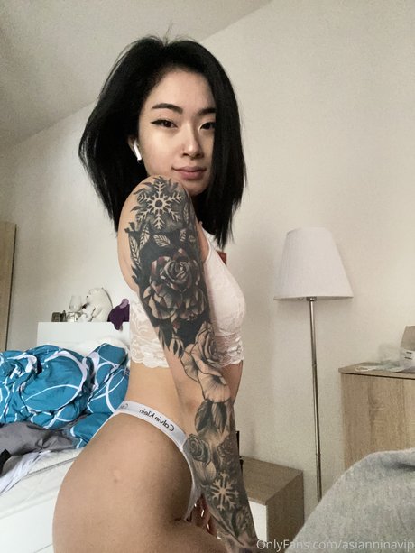Asianninavip onlyfans model