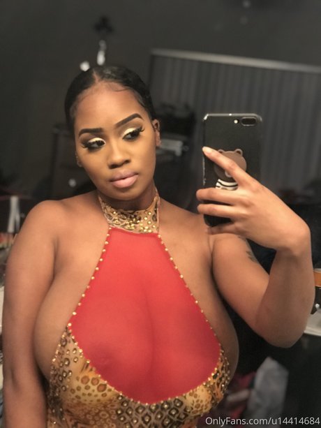 Mariyah Bleu_ onlyfans model photos