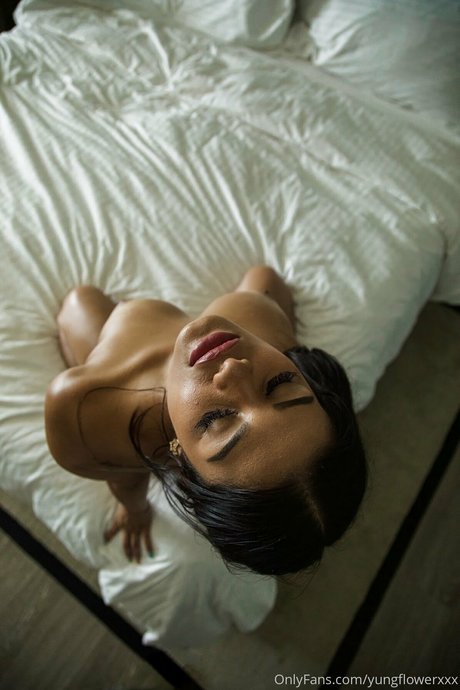 Young flower nude onlyfans porn