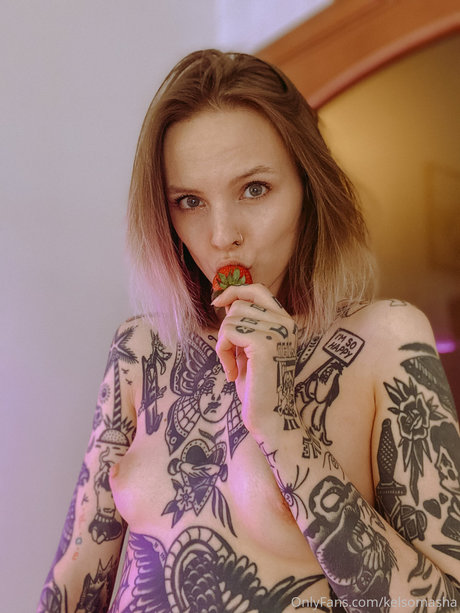 Tattooed Russian onlyfans nude porn