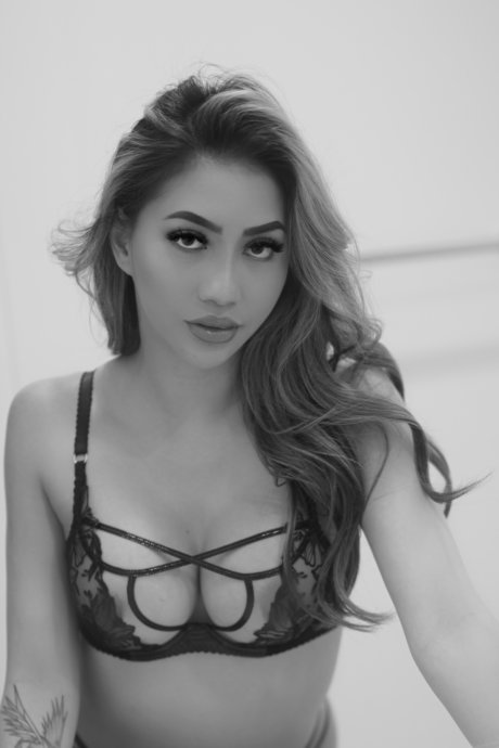 _Mizzlamour nude onlyfans leaks