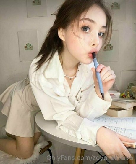 zoya akilova leaked nudes onlyfans