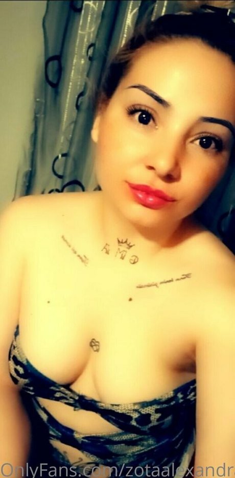 zotaalexandra onlyfans model images