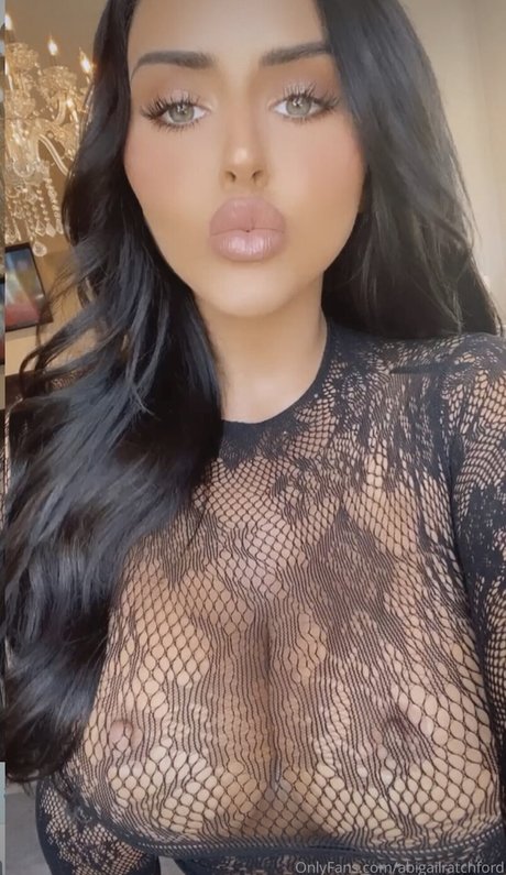 Abigail Ratchford onlyfans desnuda