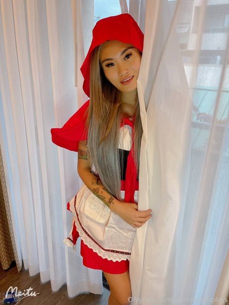 Lola Tessa onlyfans leak sex