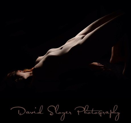 annasilk onlyfans strip tease