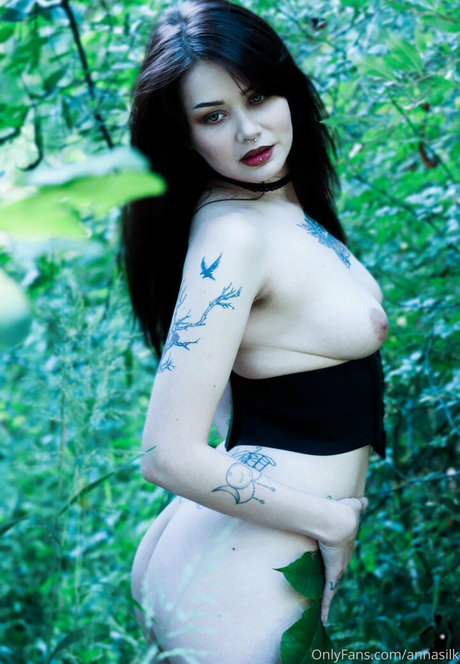 annasilk onlyfans free