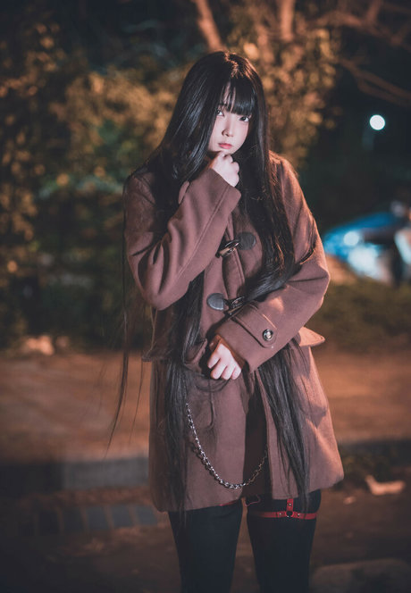 Raku only fans pictures