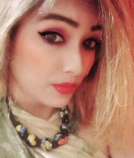 Zoya Rathore onlyfans x