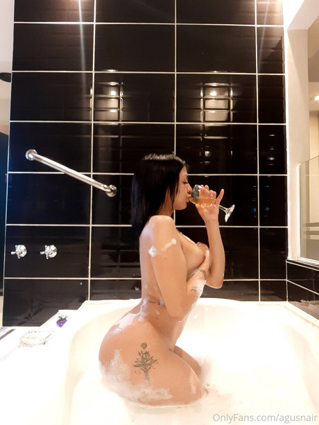 Agustina Cubas only fans pics