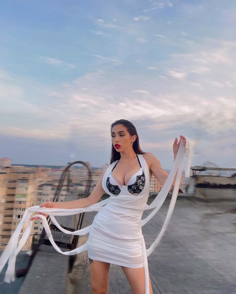 Aisux Aisultanax nude porn onlyfans