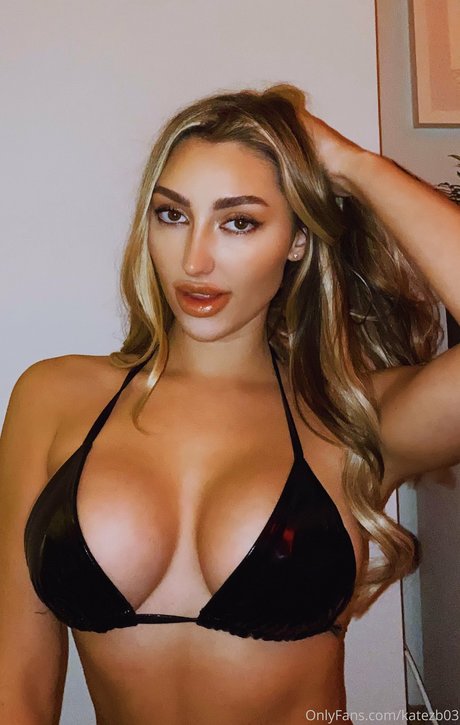 Katezb03 only fans pics