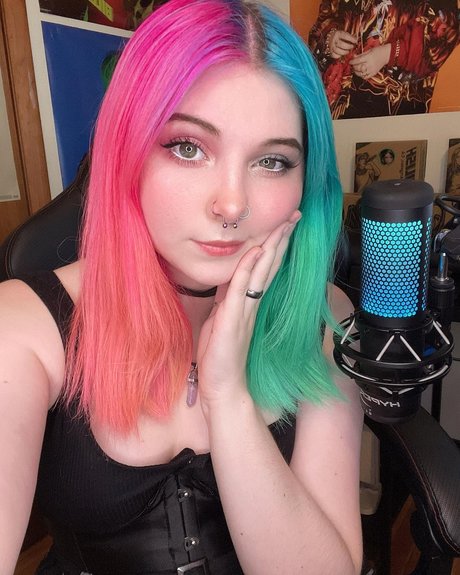 Misty Ide Bloodlustelf onlyfans nude pictures